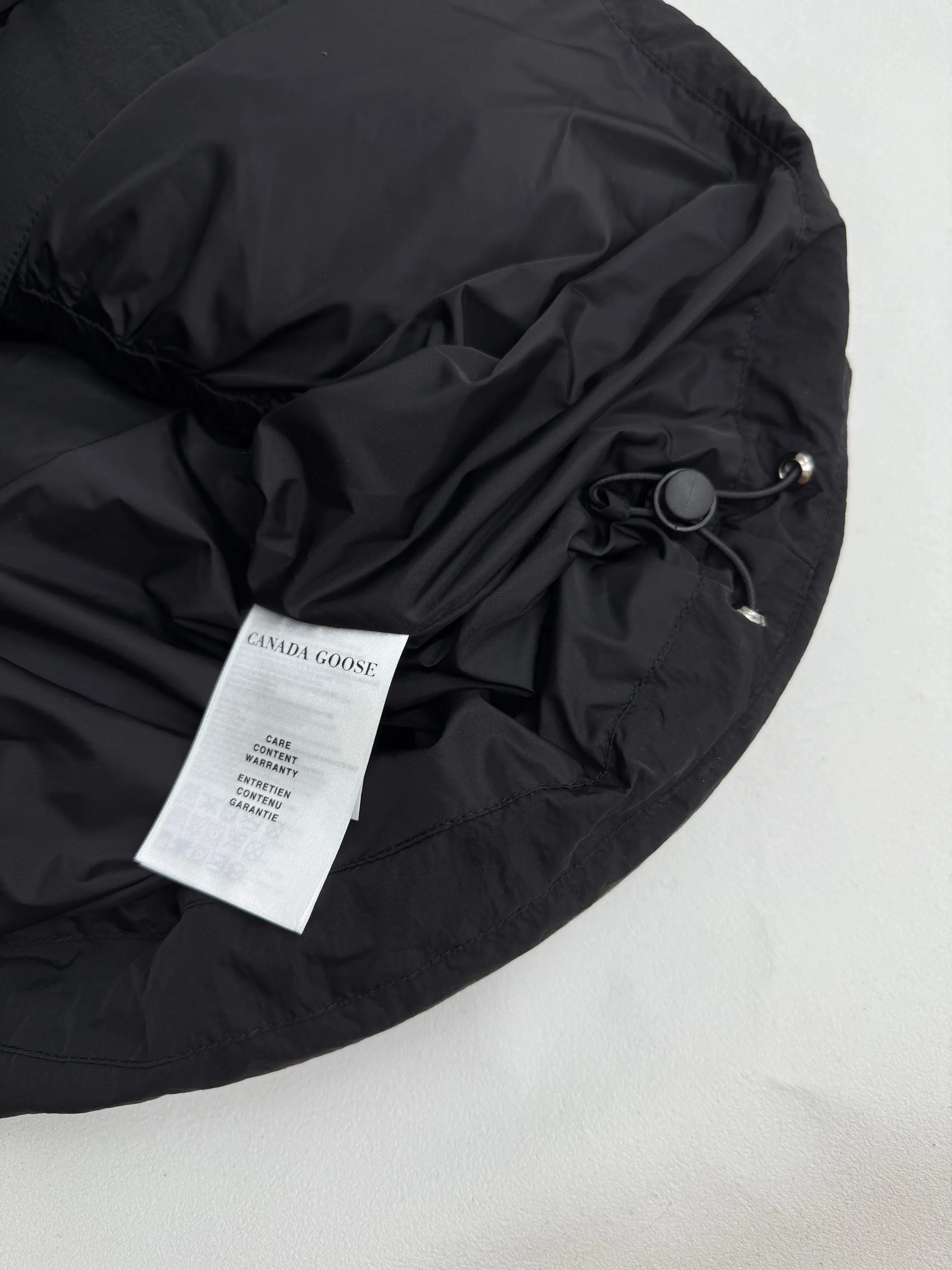 P800 Canada Goose Junction Series Black Label Down Vest S/M/L/XL
